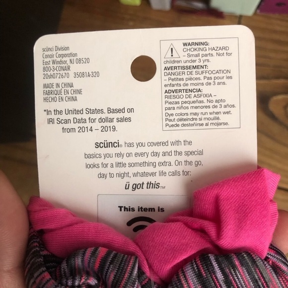 NWT Cute Scrunchie Set! - Picture 2 of 3